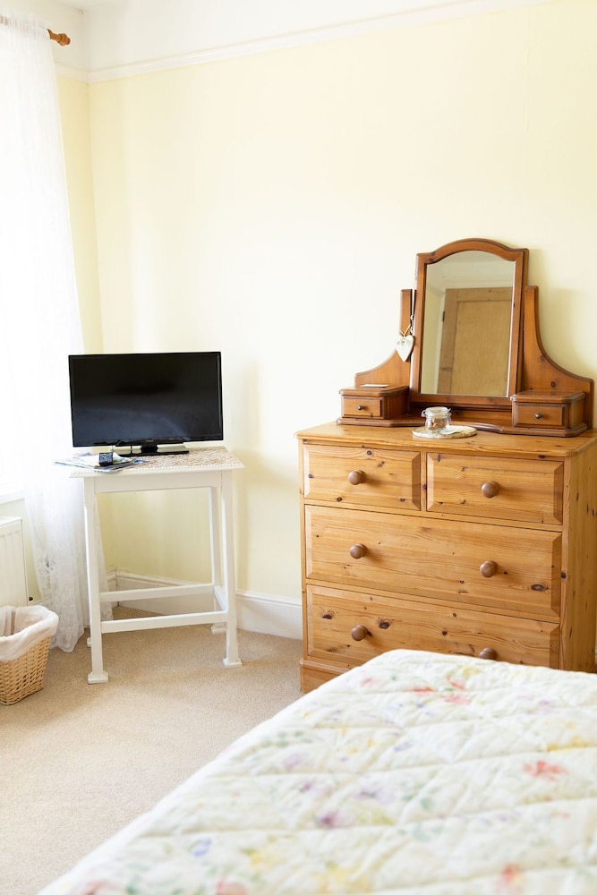 Lobhill Farmhouse 32/41