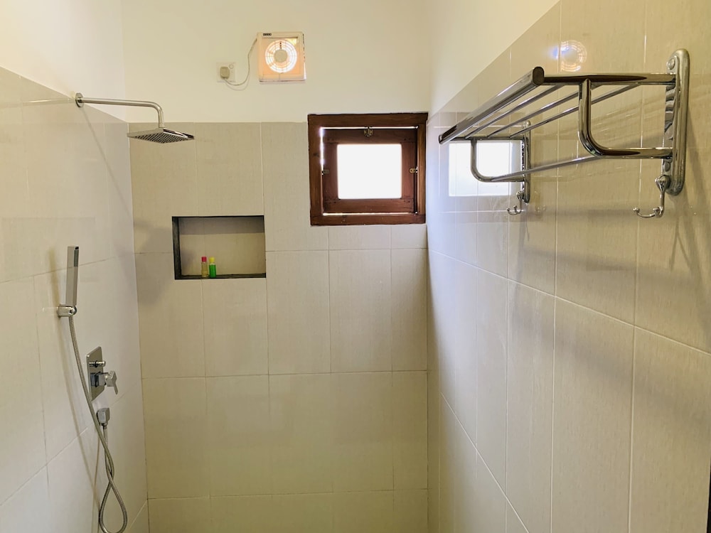 Sams Guest House 36/36