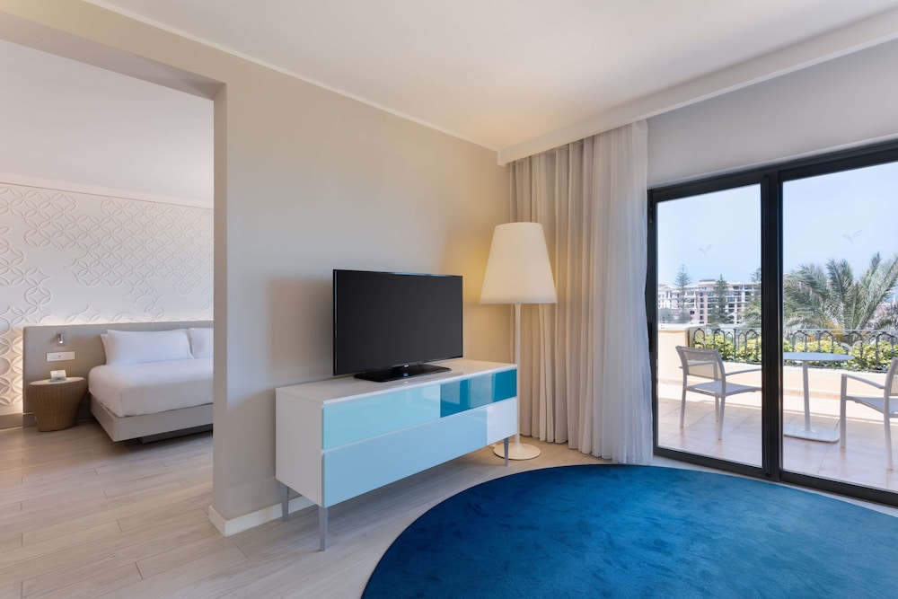 HILTON MALTA 72/100