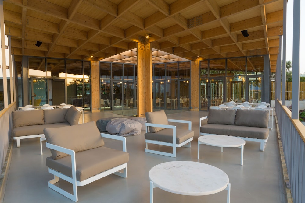 Ozadi Tavira Hotel 35/50
