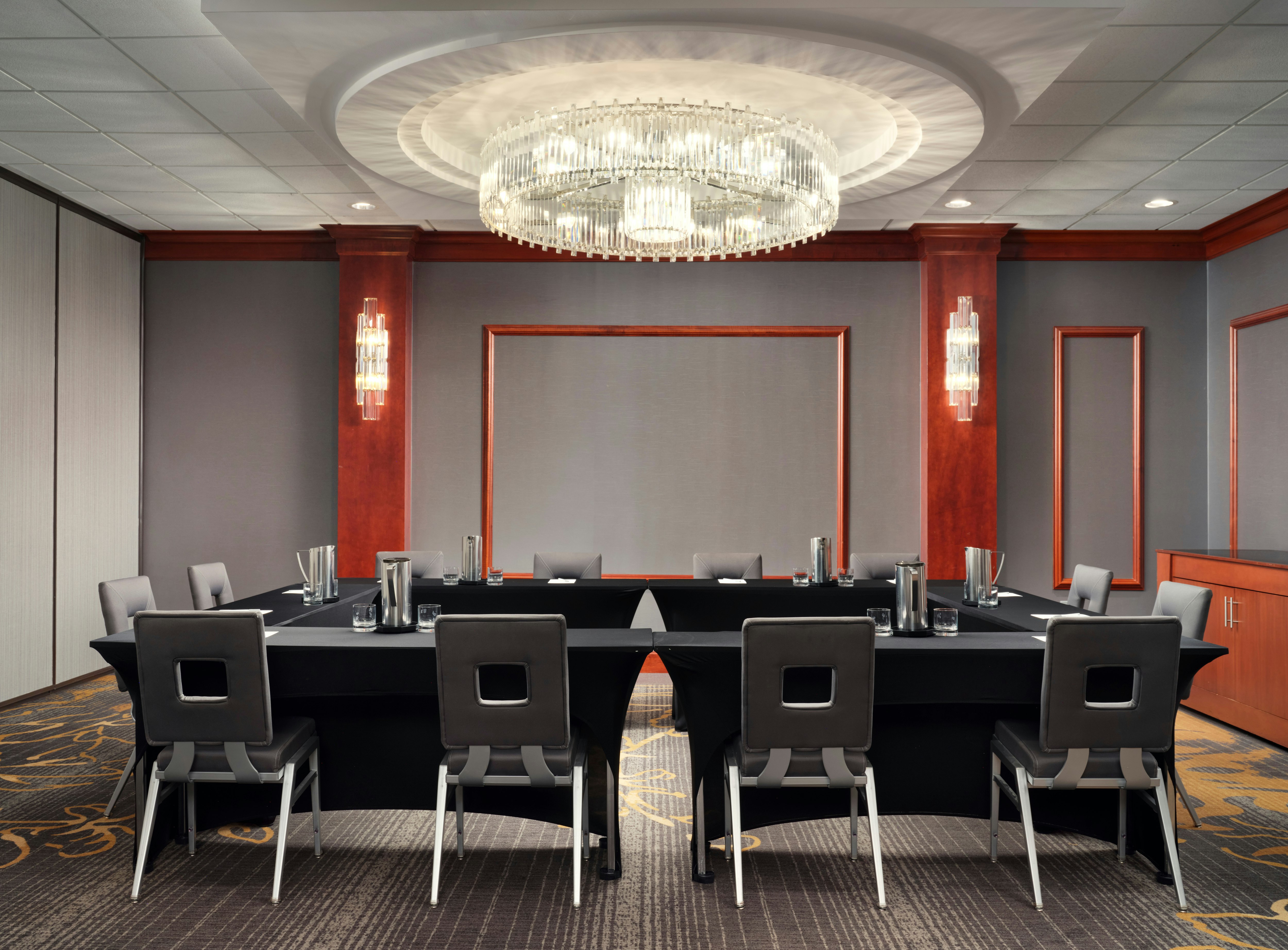Hilton Garden Inn Las Colinas 33/41