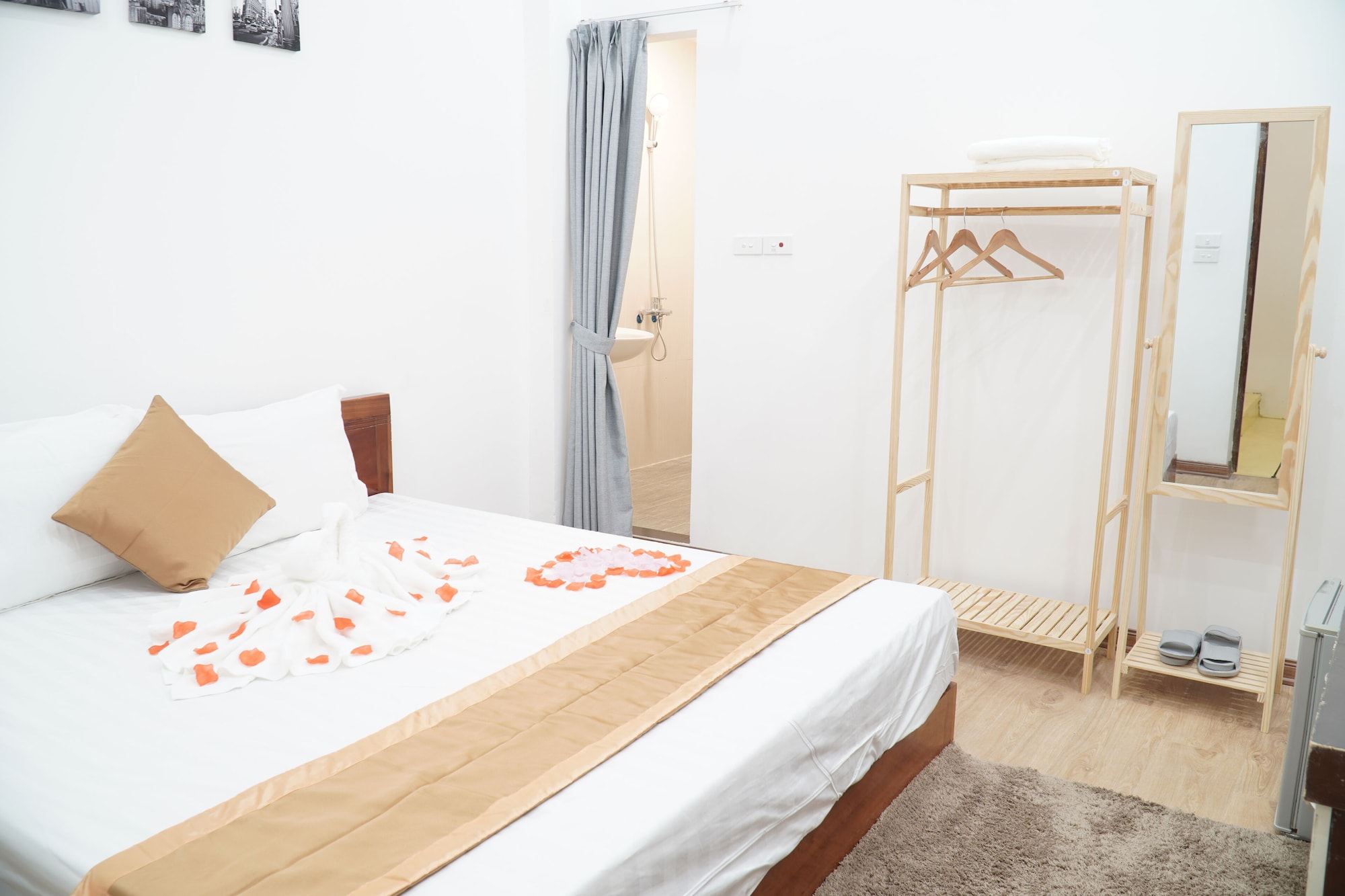 PANORAMIC, QUEEN BED