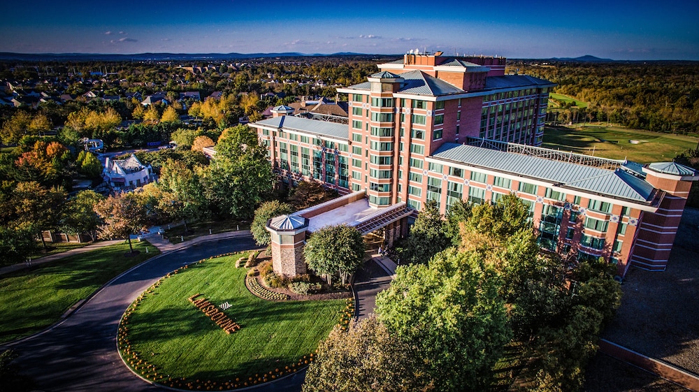 Lansdowne Resort And Spa 6/73
