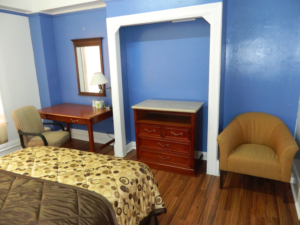 Admiral Hotel 10/56