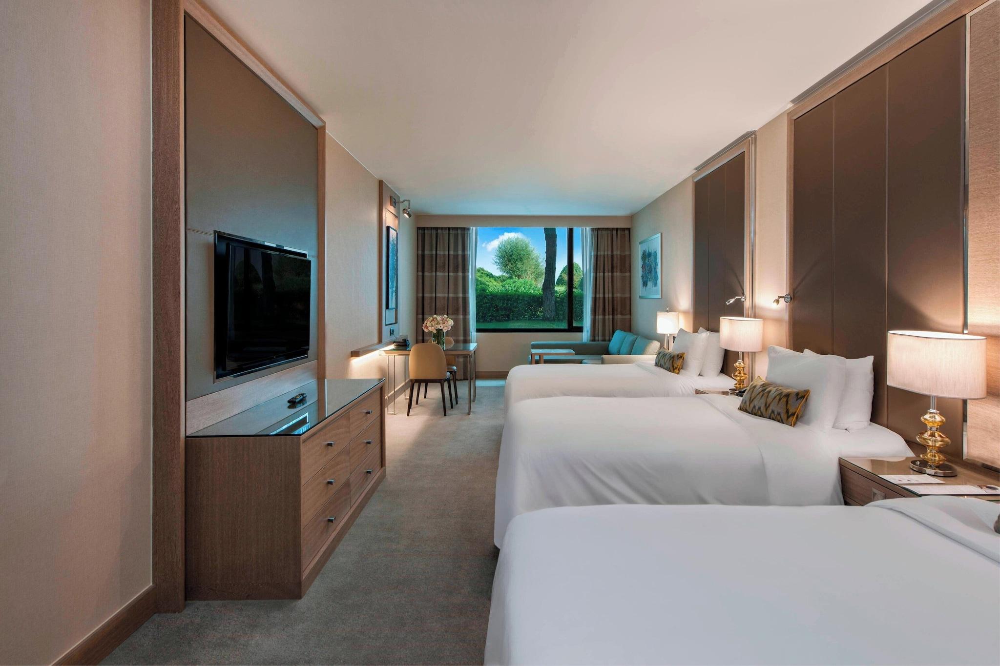 Deluxe, Twin Beds