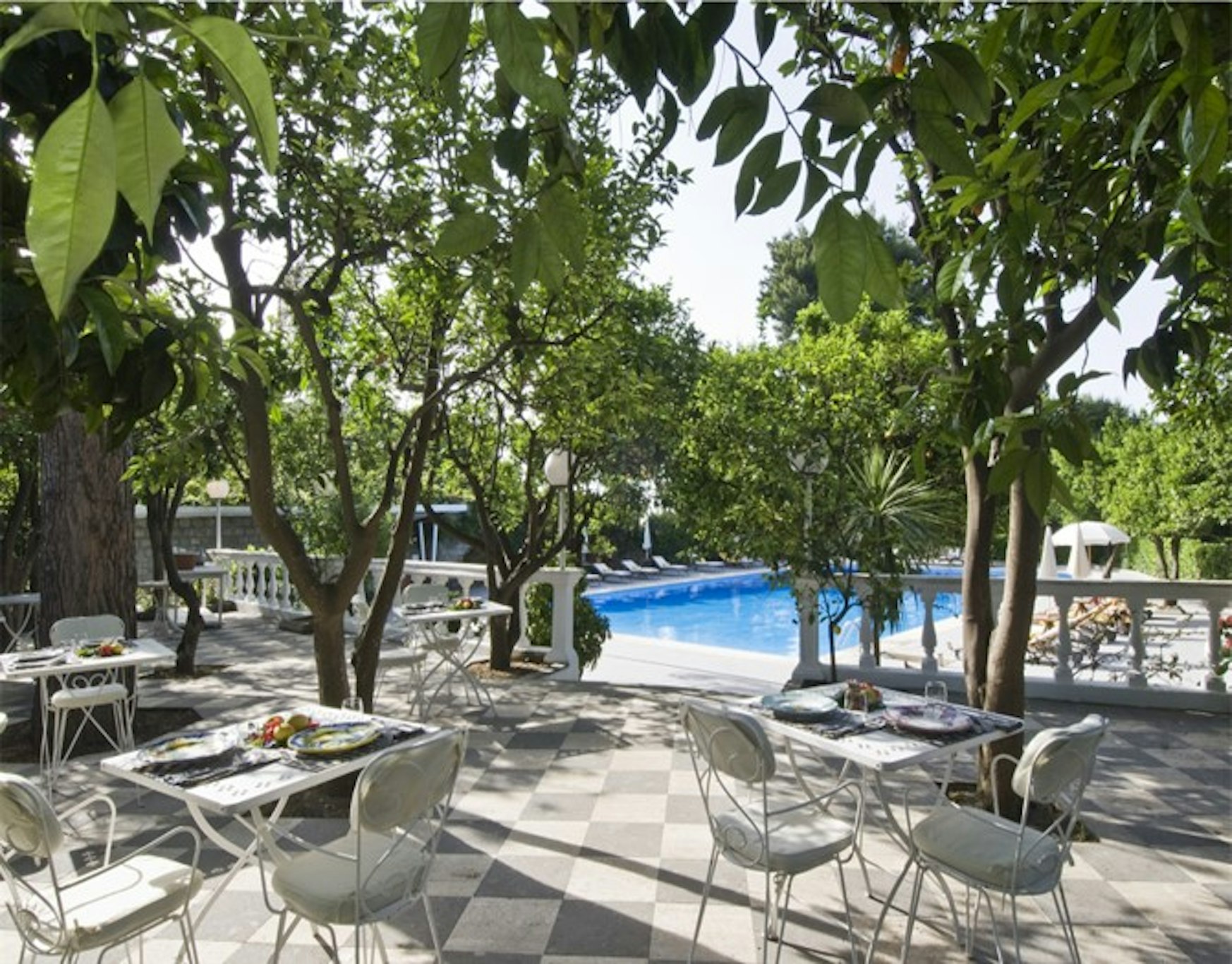 Grand Hotel Cocumella 80/84