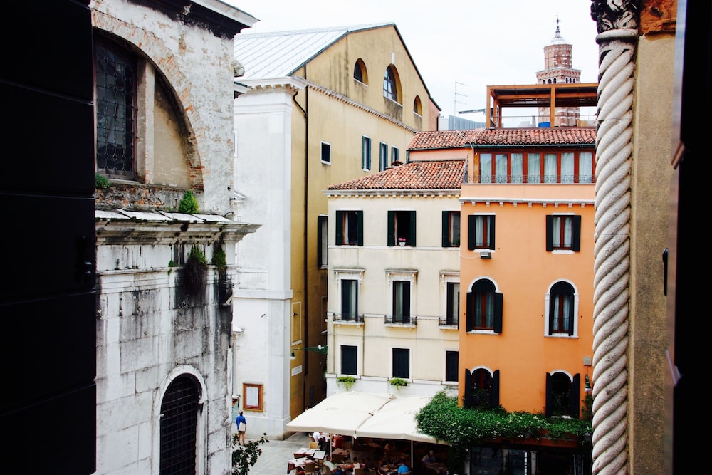 Residence La Fenice 2/50