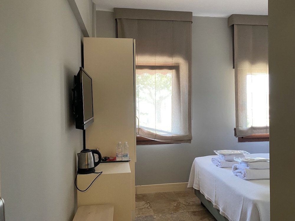 Teos Lodge Pansiyon & Restaurant 25/55