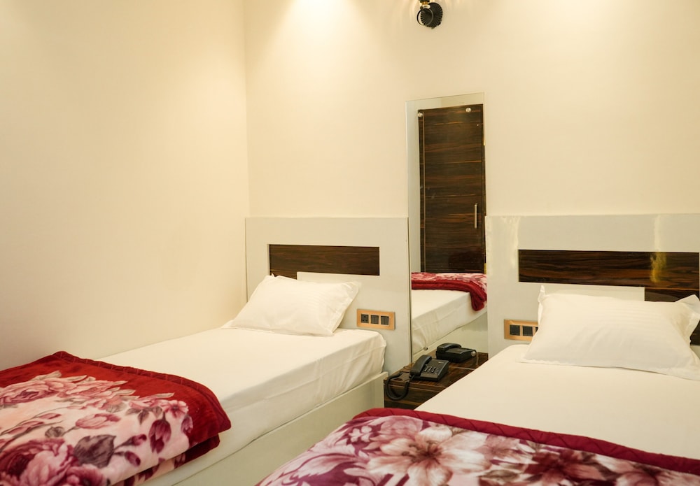 Hotel Katani Inn, Kharar 6/15