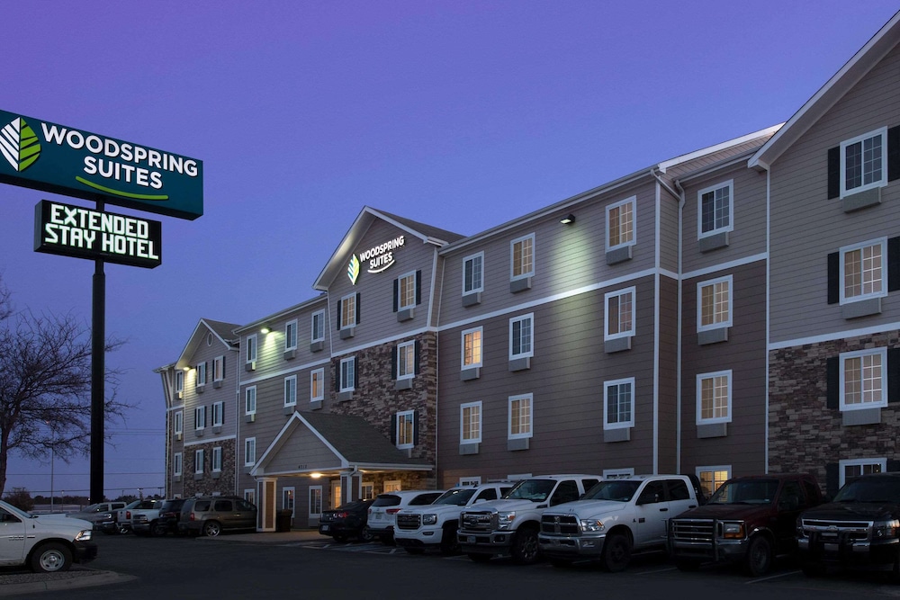 WoodSpring Suites Midland 27/32