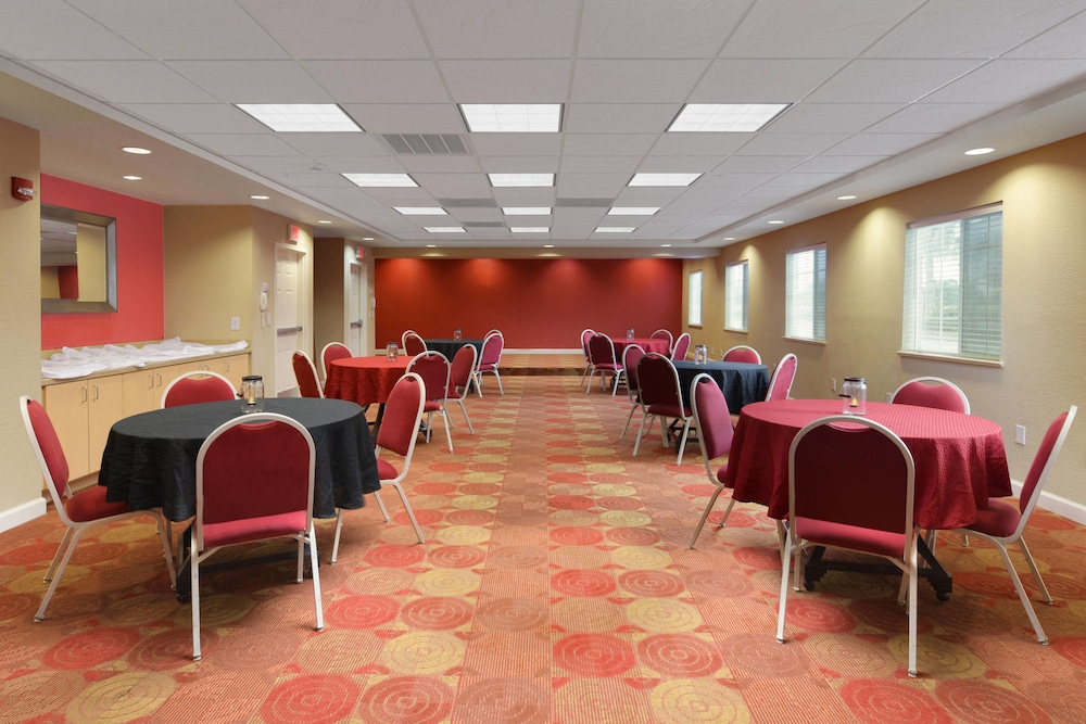 Towneplace Suites Lake Jackson Clute 28/31