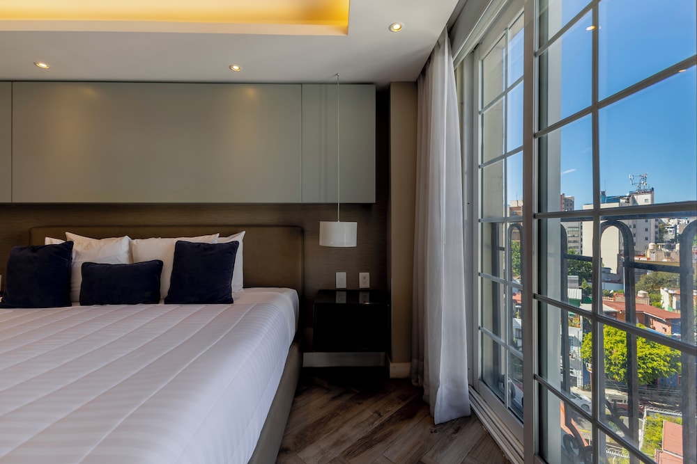 Isaaya Hotel Boutique By Wtc 17/50