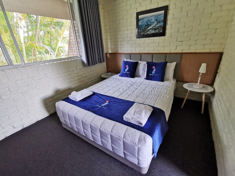 2 BEDROOMS, FAMILY SUITE, POOL VIEW
