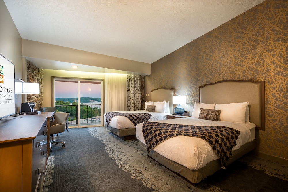 Lodge of Four Seasons Golf Resort Marina Spa 26/66
