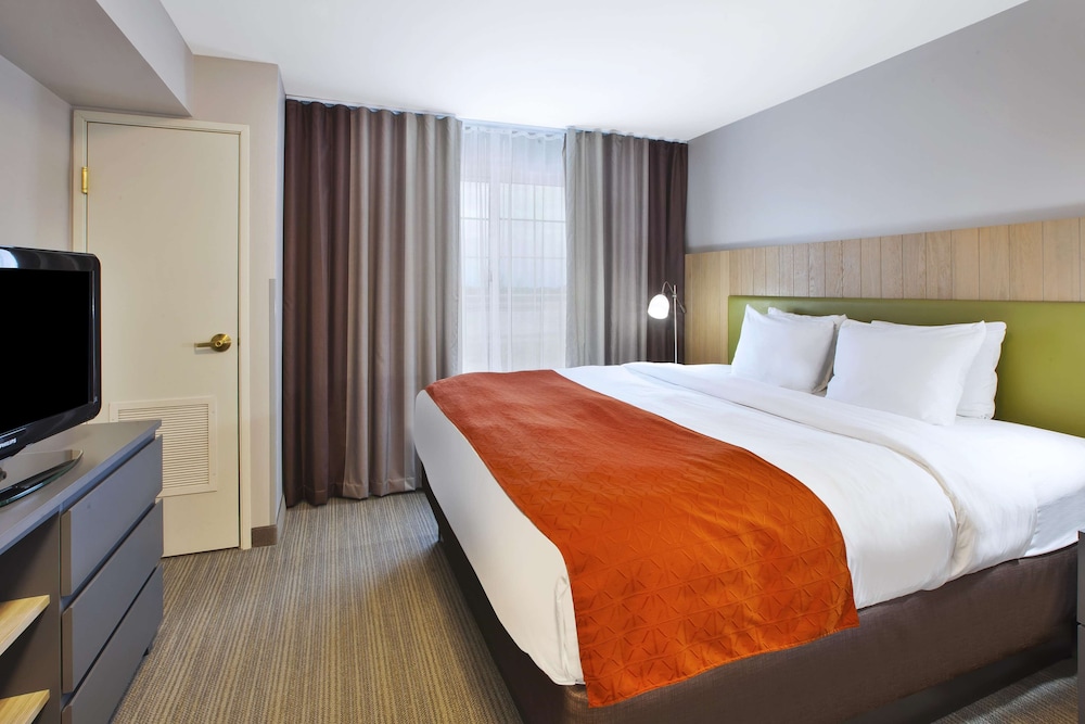Country Inn and Suites By Radisson Big Rapids MI 12/30
