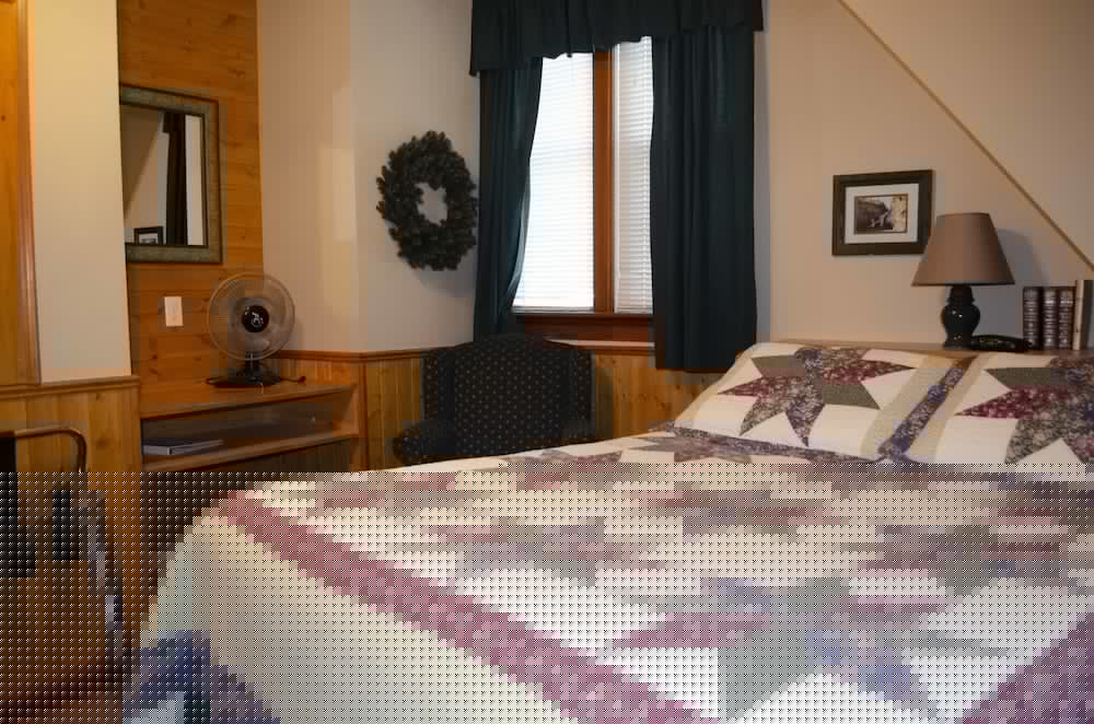 Crandell Mountain Lodge 26/66