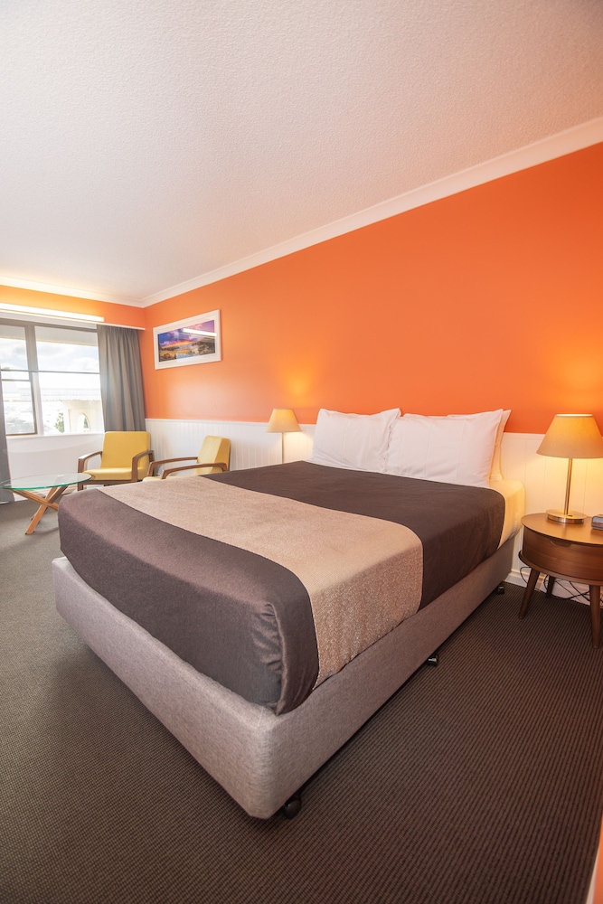 Family, King and Twin Beds