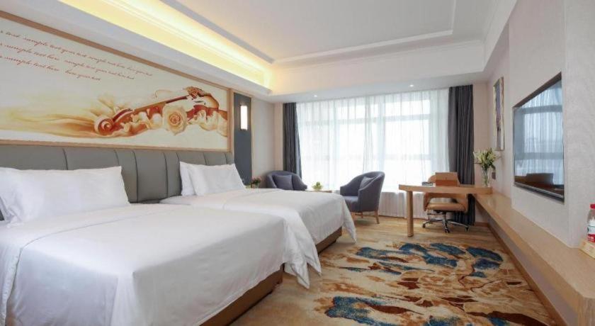 Vienna Hotel (Chengdu University of Petroleum Subway Station) 29/61