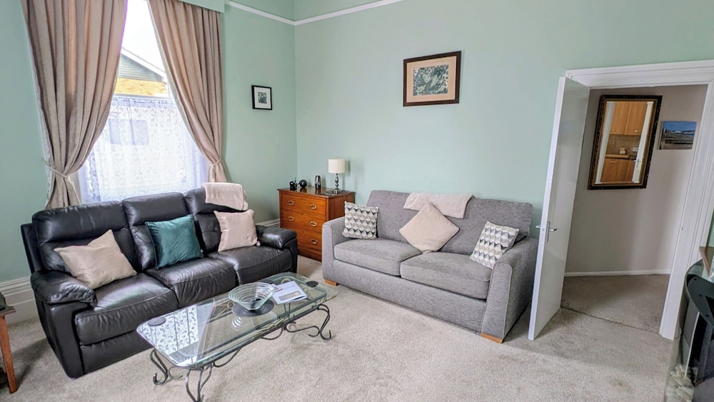 Parterre Holiday Apartments 11/27