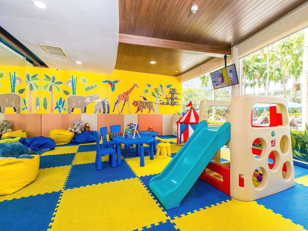Grand Mercure Phuket Patong Hotel 130/139