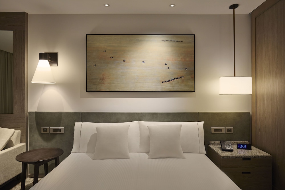 The Westin Perth 17/45