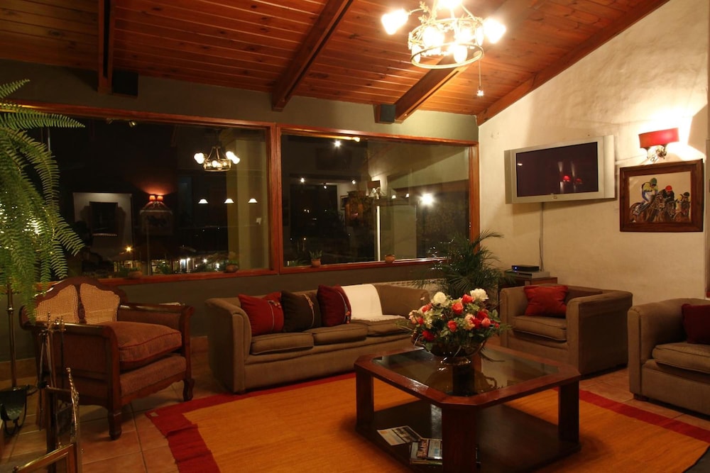 Hosteria Lunahuana 36/60