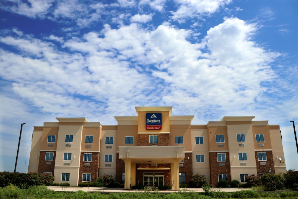 Quality Suites 2/46