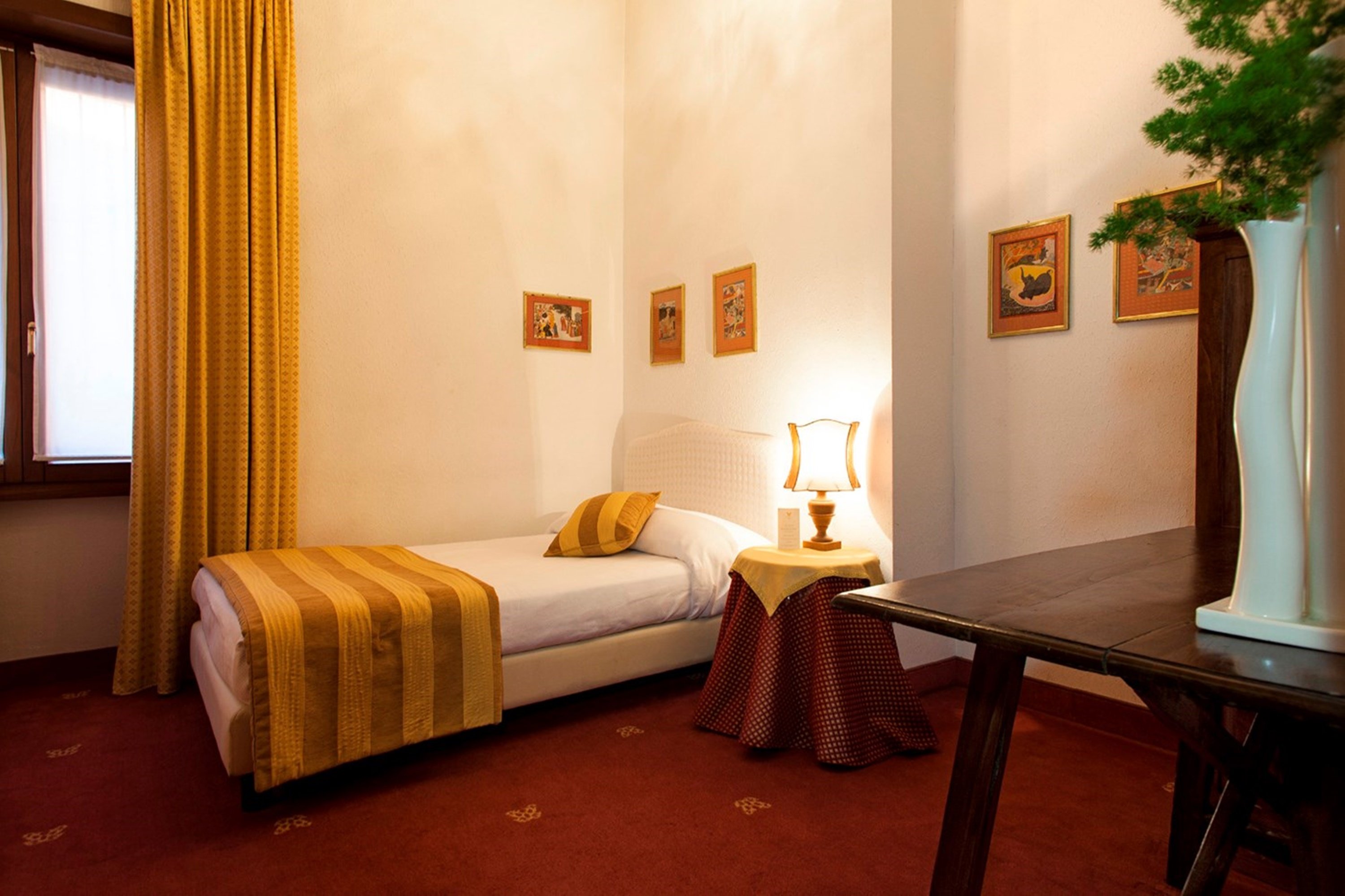 Hotel Columbia 27/70