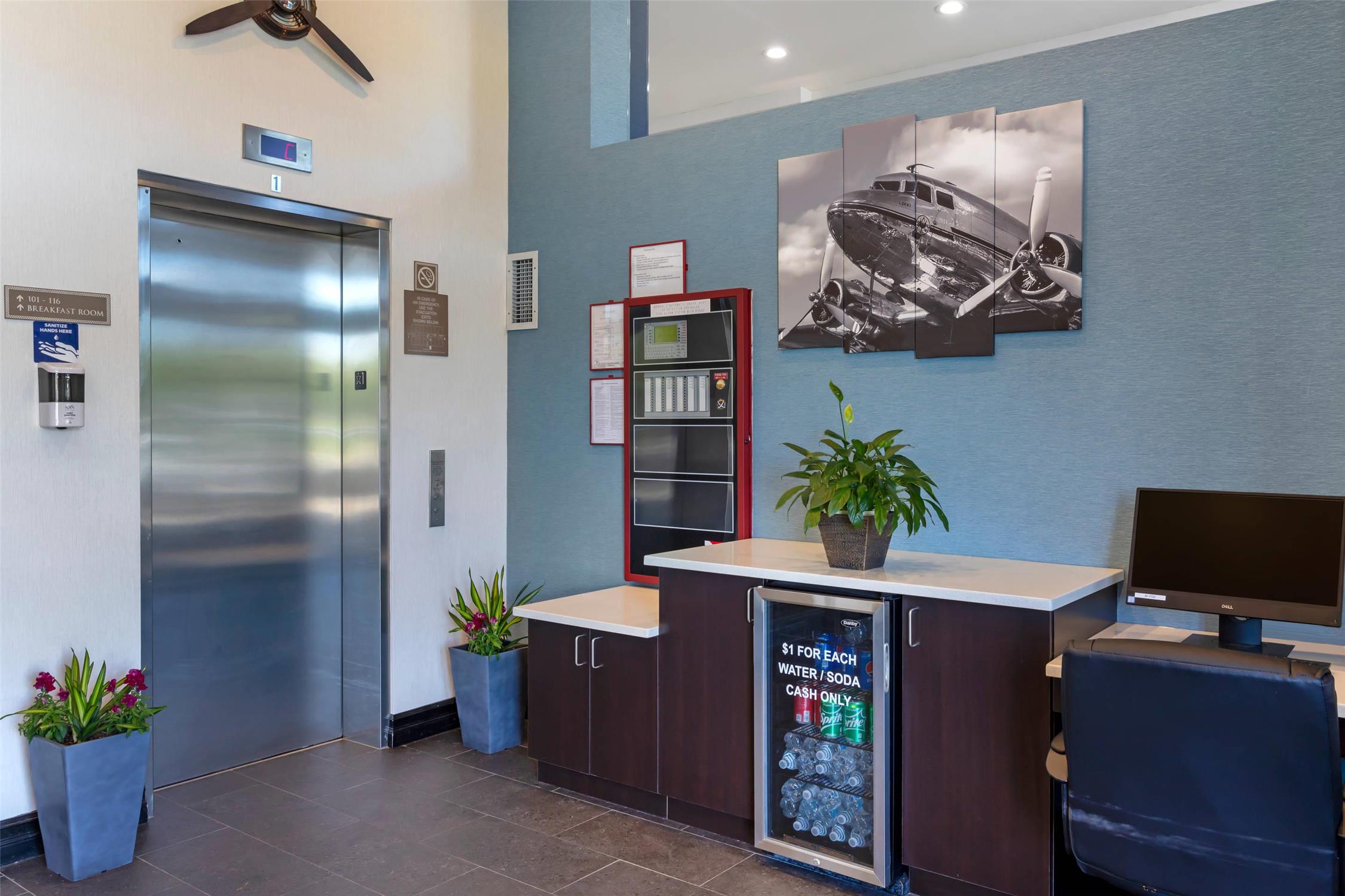 Avion Inn Near LGA Airport, an Ascend Collection Hotel 18/23