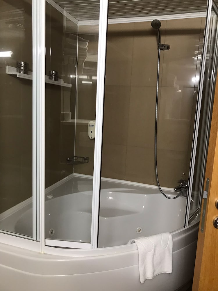 Grand Cali Hotel 50/50