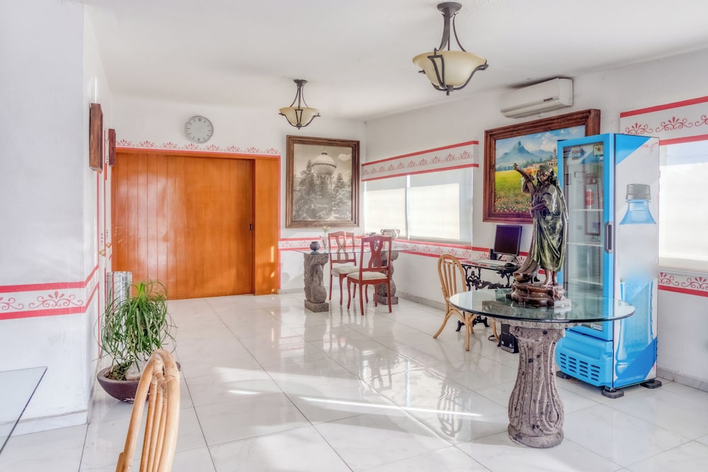 Lobby at Capital O Gran Hotel Campestre, CELAYA