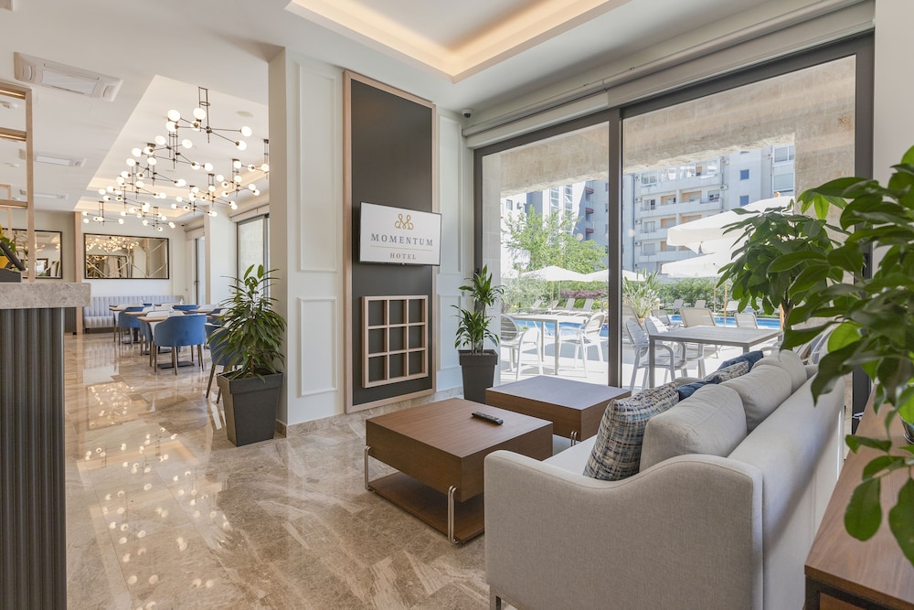 BOUTIQUE HOTEL MOMENTUM by Aycon 173/195