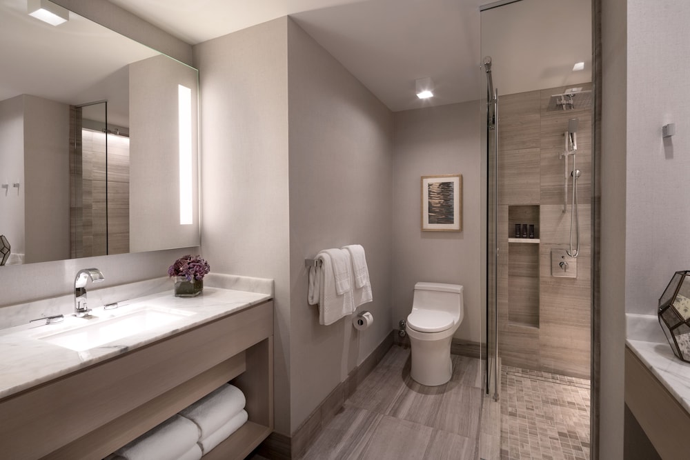 THE RITZ-CARLTON CHICAGO 7/42