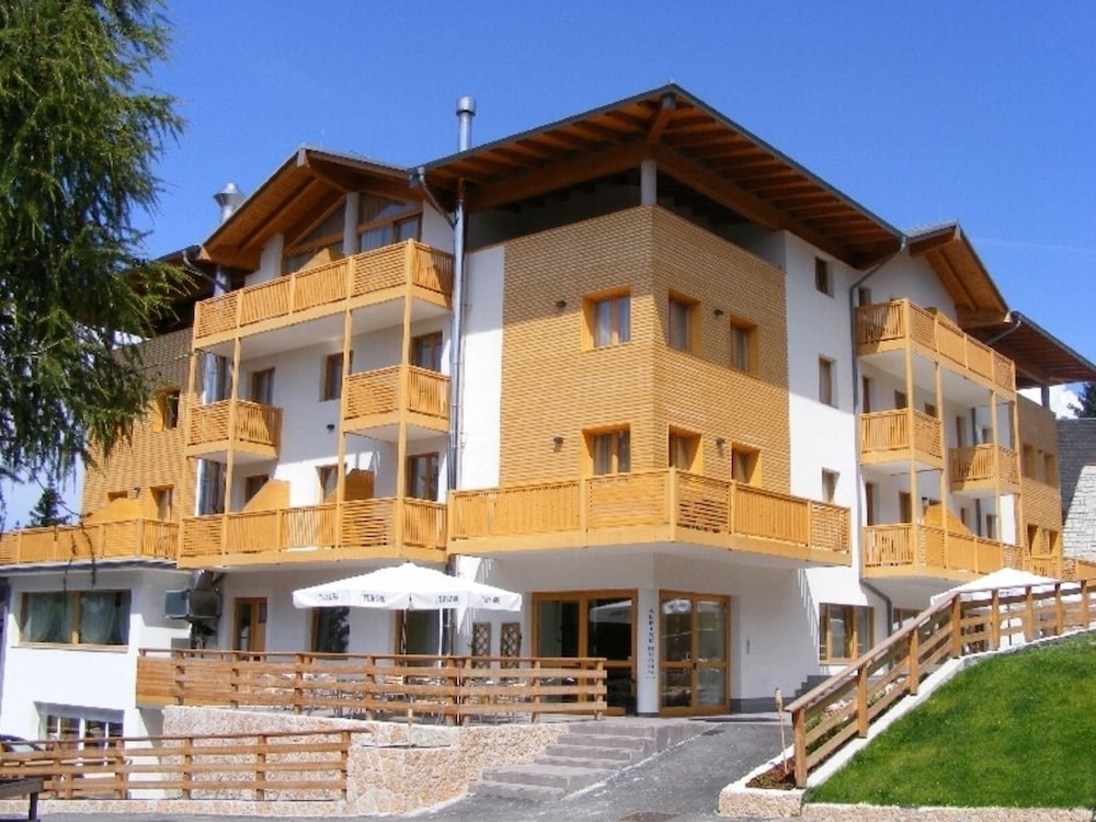 Hotel Alpine Mugon 1/42