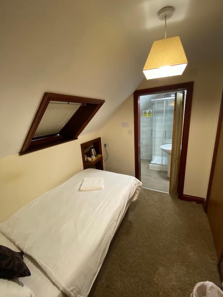 Little Foxes Hotel 25/62