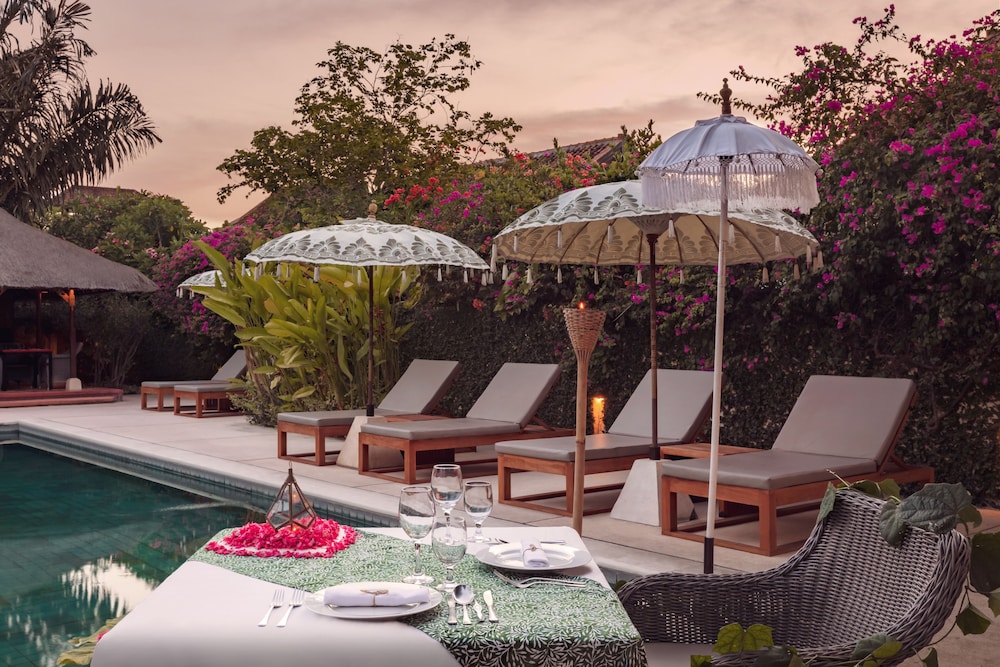 The Pavilions Bali 63/69