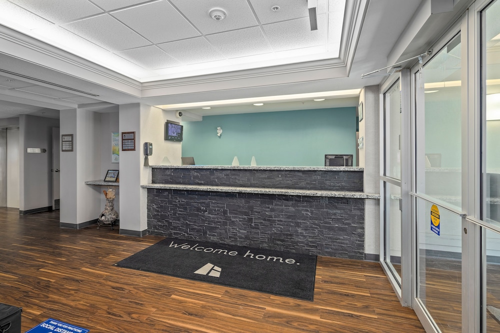 HOME INN EXPRESS MEDICINE HAT 9/72