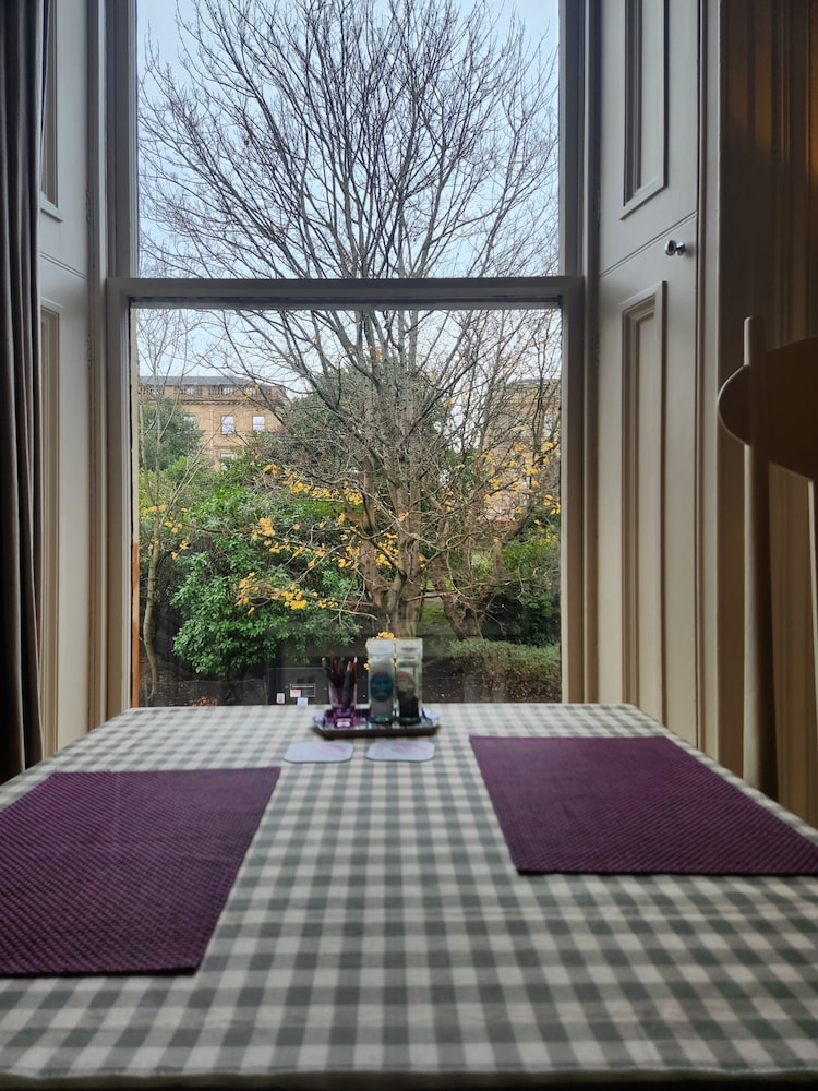 15 Glasgow 1/37