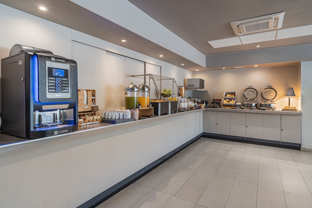 City Express Suites by Marriott Queretaro 10/73