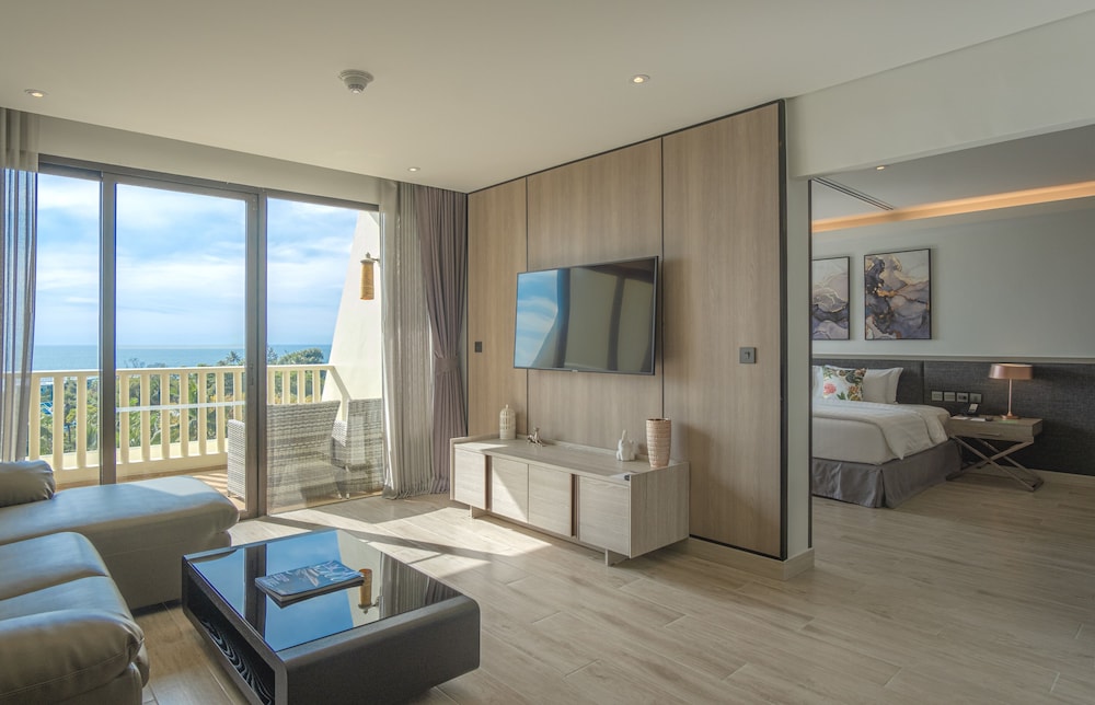 Paradox Resort Phuket 65/79
