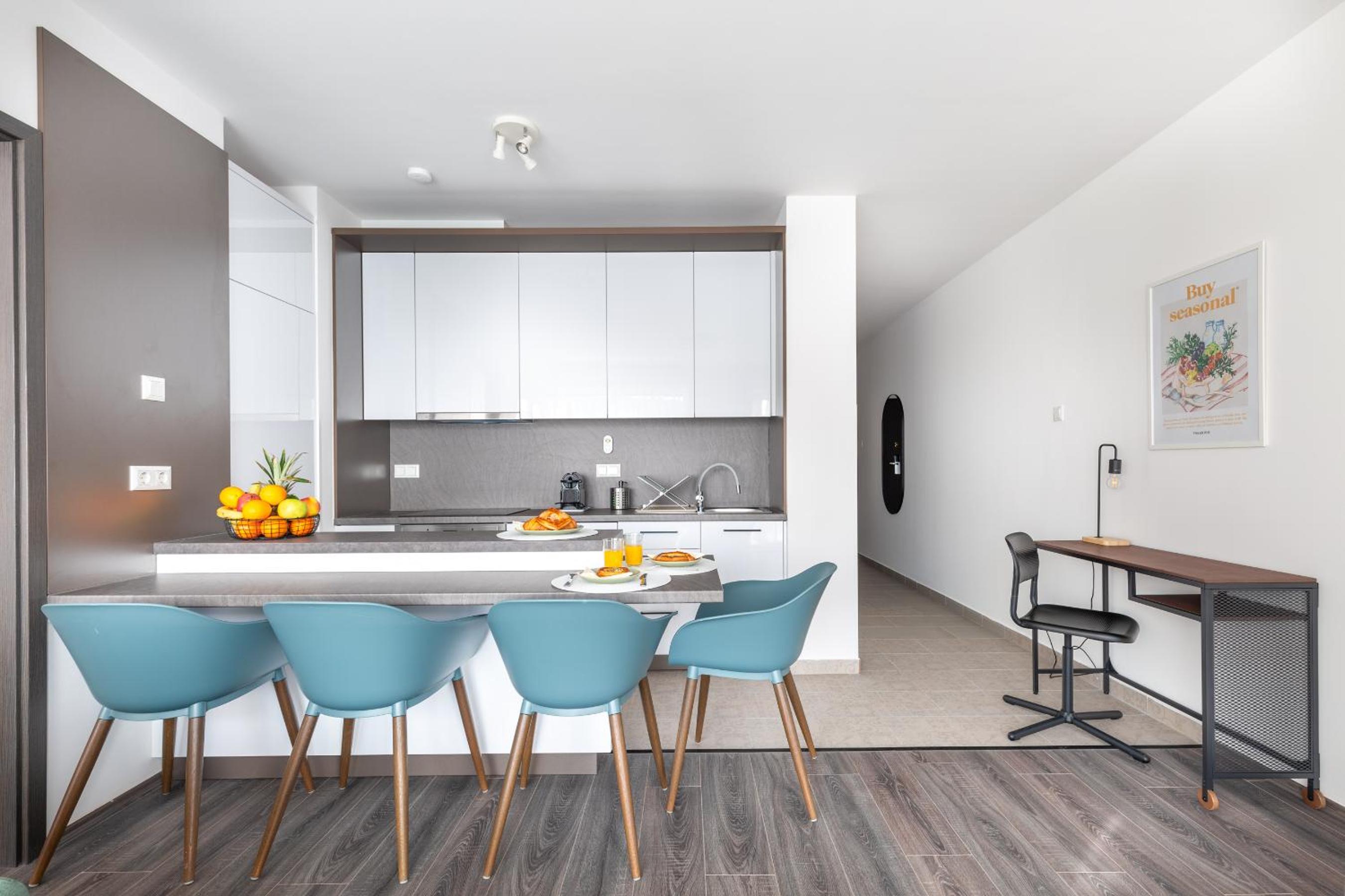 Hock Residence by Vagabond 22/24