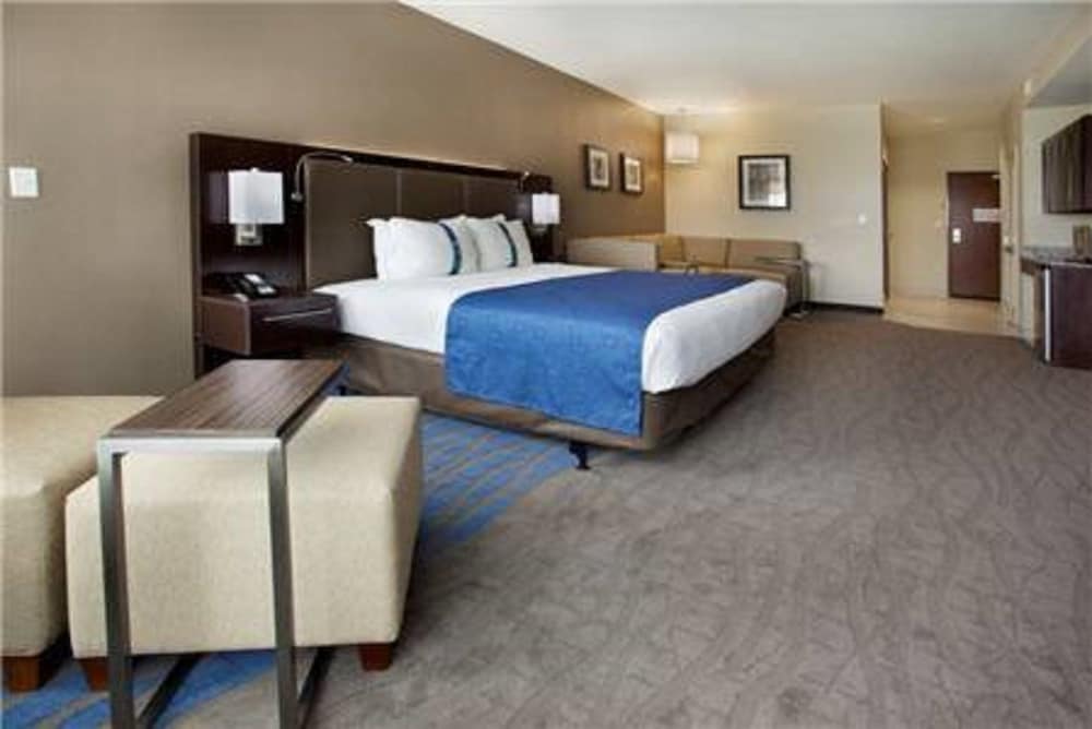 1 Bedroom, Suite, King Bed