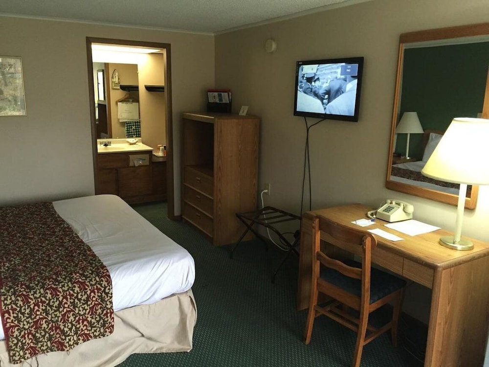 M STAR HOTEL COVINGTON 8/28