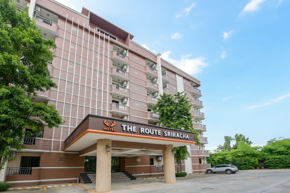 The Route Sriracha Hotel And Residence 6/49