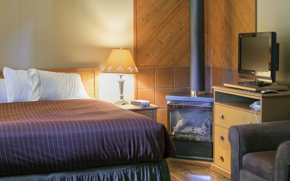 Aspen Village Inn 22/79