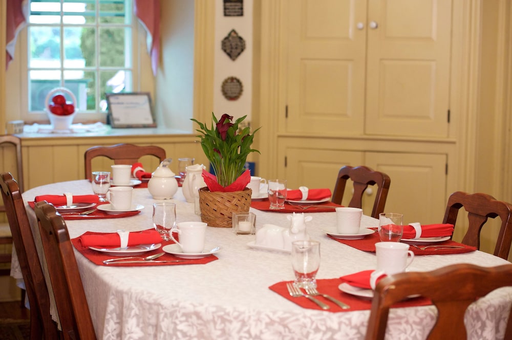 Osceola Mill House B&B 57/69