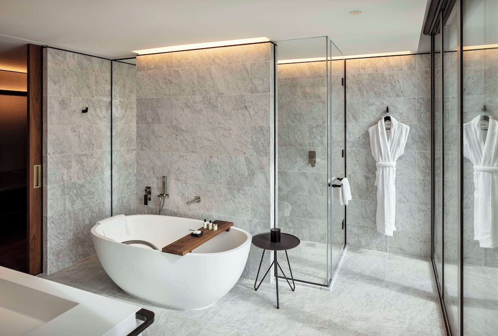Park Hyatt Auckland 69/71