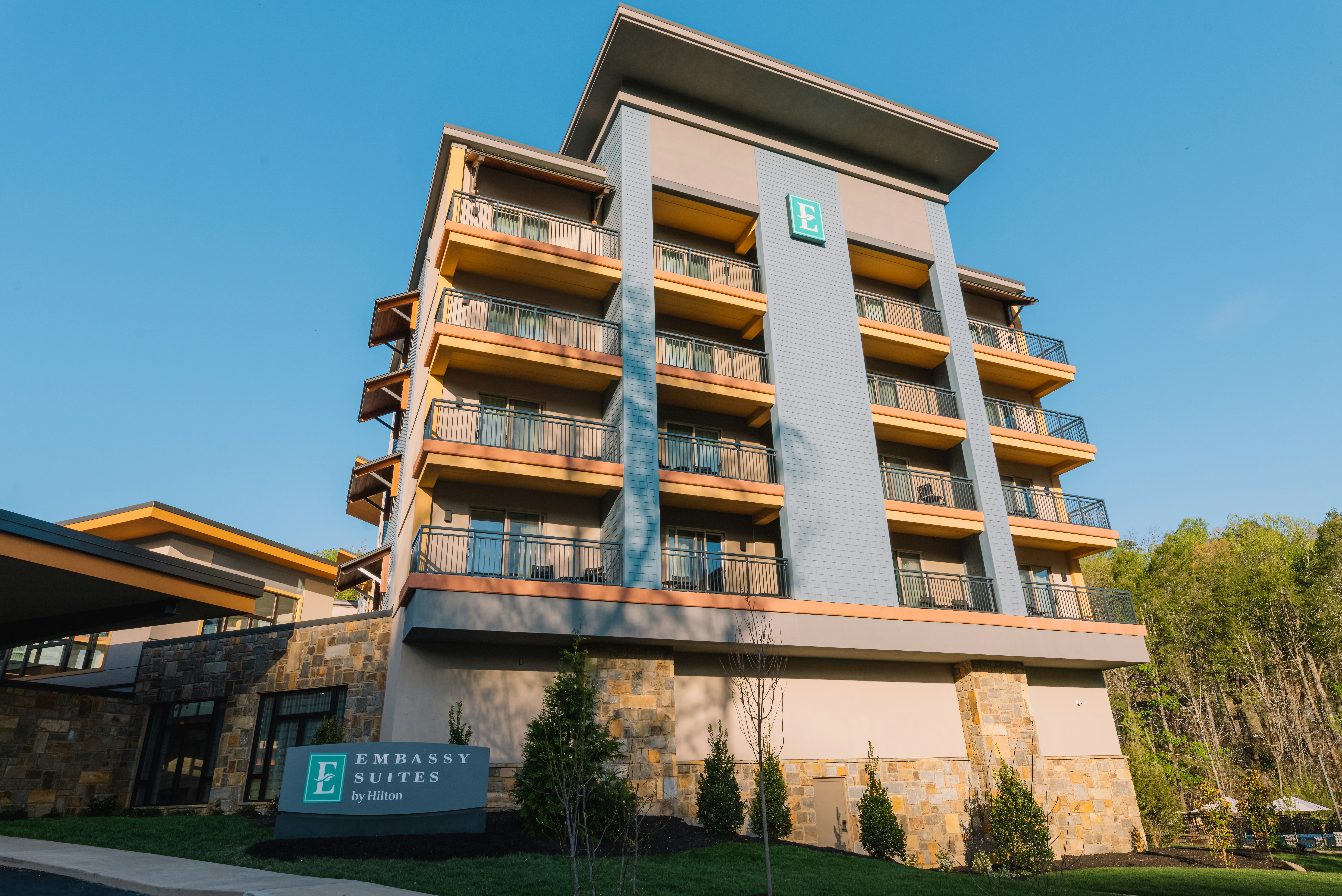 Embassy Suites by Hilton Gatlinburg Resort 3/55