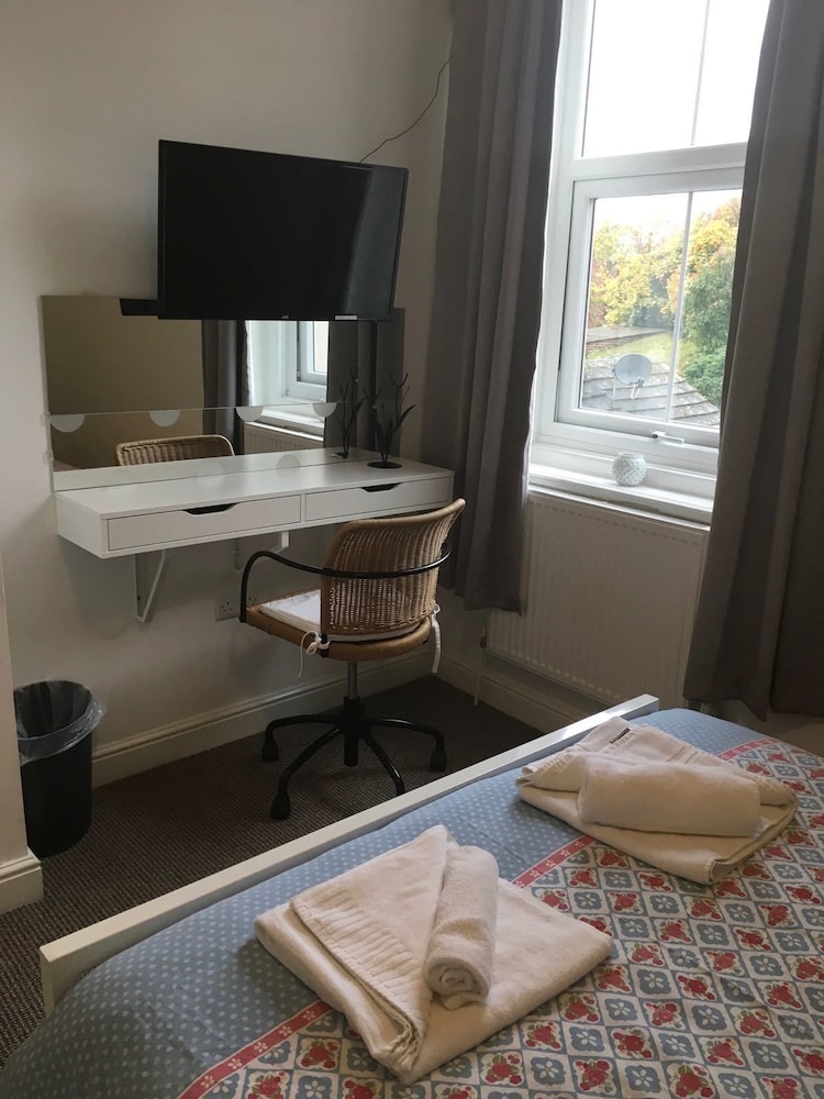 Regent Serviced Suites 18/26