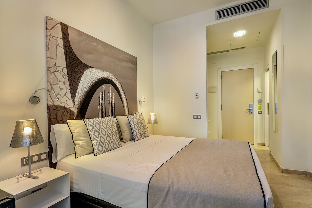 غرفة بسرير مزدوج، HOTEL NEXT TO 6/8
